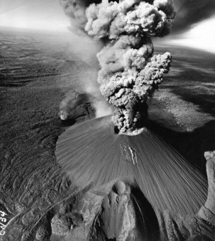 Cerro Negro volcanic erruption, 1968. Photo USGS
