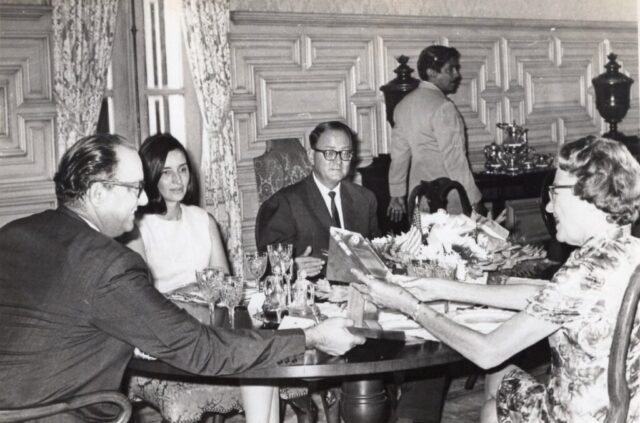 President Somoza and Hope, farewell luncheon for Mary and Kennedy Crockett, National Palace, Managua, Nicaragua, 1970. Foto SIP