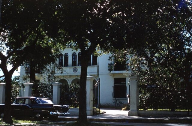 US Embassy, San Salvador, El Salvador, 1958. ©KMC